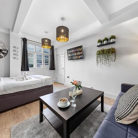 Central London Luxury, Relaxing Apartment! 2 Mins From Paddington Station! Exterior photo
