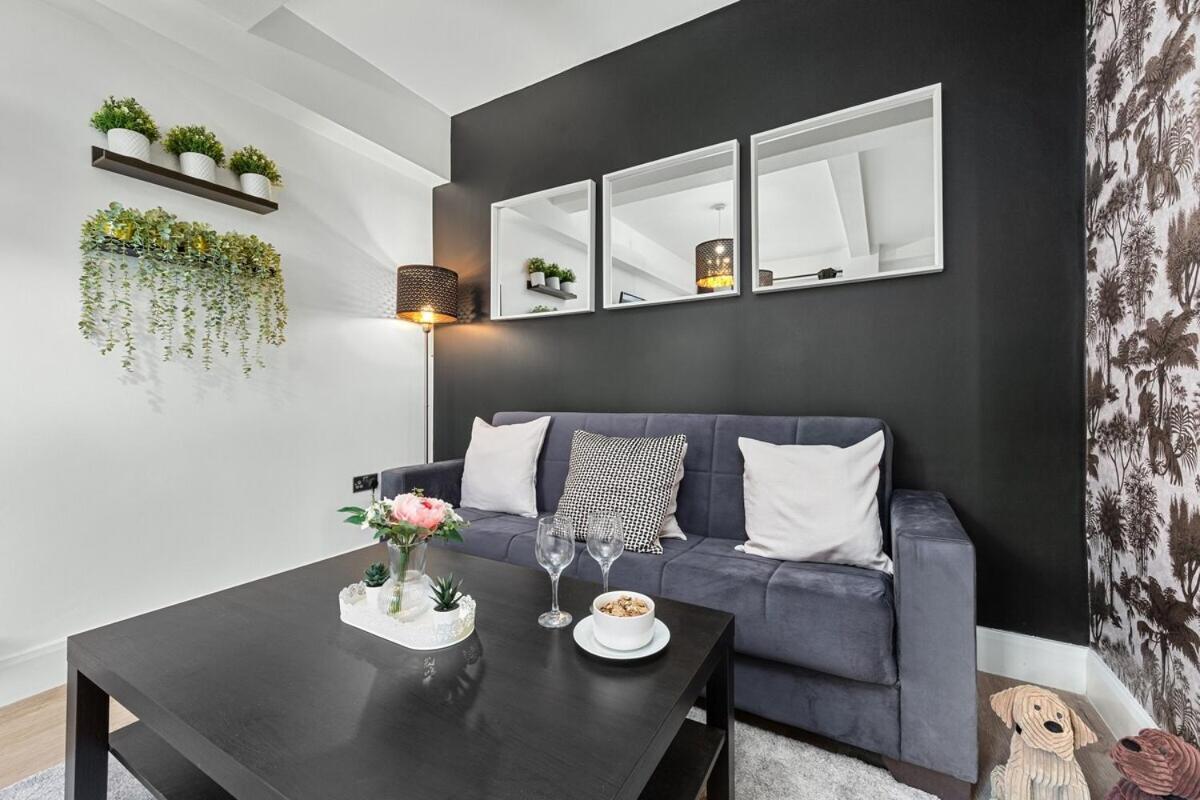 Central London Luxury, Relaxing Apartment! 2 Mins From Paddington Station! Room photo